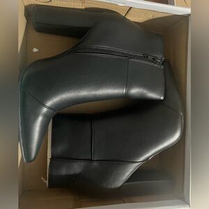 NIB XOXO Women's Fedela Fashion Boot size 10M